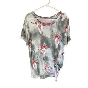 Jodifl Cow Skull Tie Dyed Sage Green and White Tee Women's Large